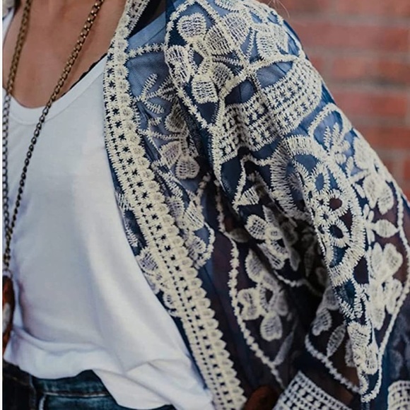 🌹♣️BNWT BEAUTIFUL KIMONO♣️🌹SEXY LACE COVER UP🌹♣️ONE SIZE FITS MOST(XS-XL)♣️🌹 - Picture 3 of 4